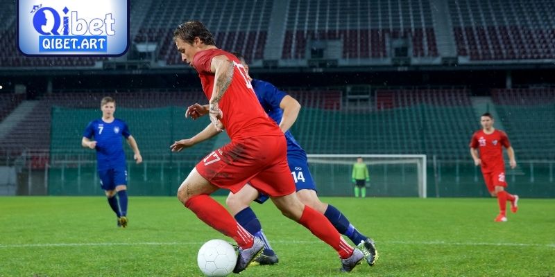 Tìm hiểu chiến thuật bóng đá tổng lực là gì?